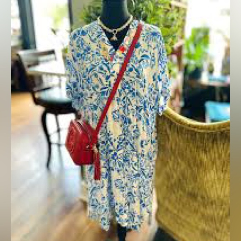 H&M Blue and White Floral Dress Small
